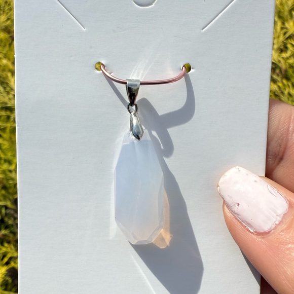 RARE - Stunning Lavender Moon Quartz Faceted Free Form Pendant - Picture 1 of 6